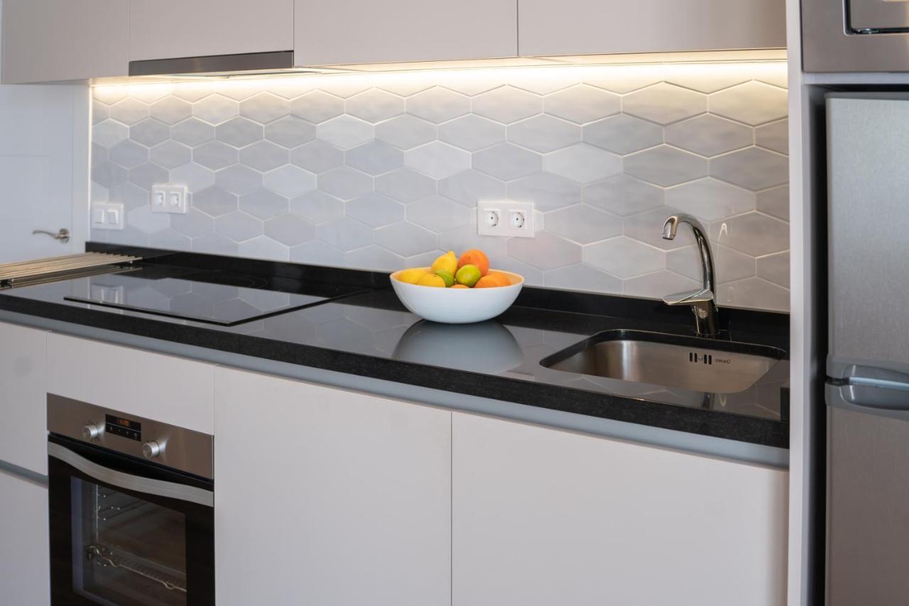 Freshly Renovated, Modern Penthouse Pueblo Evita! Benalmádena Esterno foto