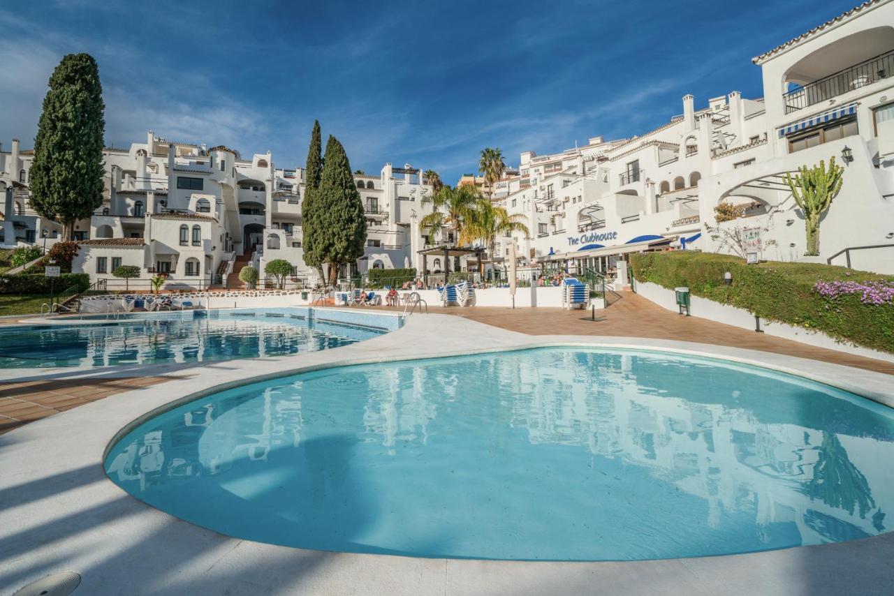 Freshly Renovated, Modern Penthouse Pueblo Evita! Benalmádena Esterno foto