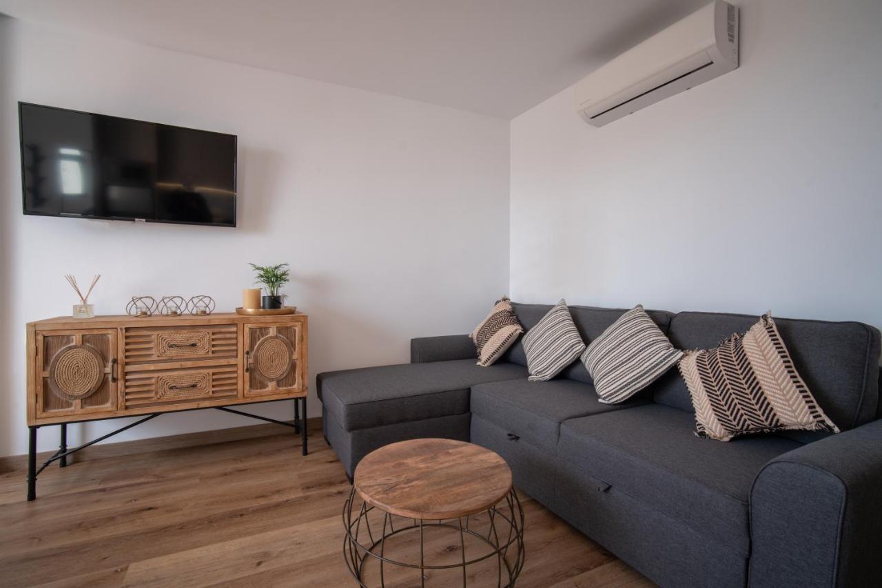 Freshly Renovated, Modern Penthouse Pueblo Evita! Benalmádena Esterno foto